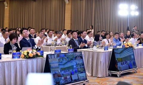 “Chung tay giải quyết các vấn đề pháp lý, góp phần tạo dựng môi trường đầu tư kinh doanh thuận lợi cho doanh nghiệp”
