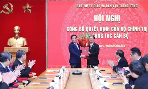 Bộ trưởng Huỳnh Thành Đạt giữ chức Phó Trưởng Ban Tuyên giáo và Dân vận Trung ương