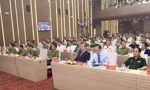 Gắn kết chặt chẽ việc học tập, làm theo Bác với xây dựng lực lượng CAND thật sự trong sạch, vững mạnh, chính quy, tinh nhuệ, hiện đại
