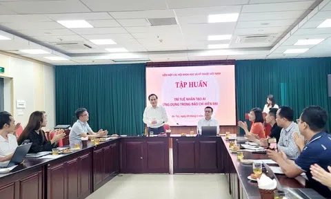 Tập huấn “Trí tuệ nhân tạo AI ứng dụng trong báo chí hiện đại”
