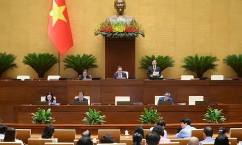 Tháo gỡ “điểm nghẽn của điểm nghẽn”: Con tàu tốc hành không thể để lỡ cơ hội phát triển