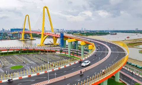 Vingroup công bố 2 trụ cột hoạt động mới là hạ tầng và năng lượng xanh