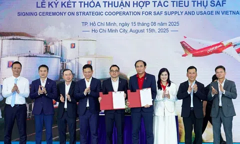 Vietjet hợp tác cùng Petrolimex sử dụng nhiên liệu SAF, bước tiến quan trọng trong hành trình chuyển đổi xanh của ngành hàng không