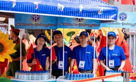 Gần 1 triệu sản phẩm Vinamilk tiếp thêm dinh dưỡng cho các lực lượng diễu binh diễu hành và người dân tham gia đại lễ kỷ niệm 80 năm Quốc khánh 2/9