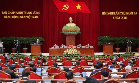 Thông cáo báo chí ngày làm việc thứ nhất Hội nghị Trung ương 13, khoá XIII