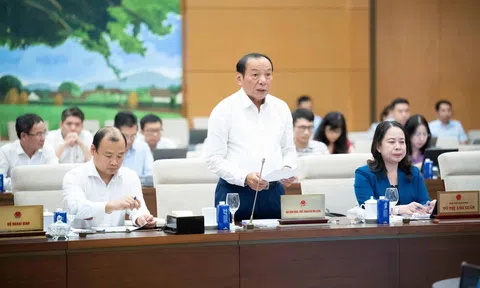 Chủ tịch Quốc hội: Khuyến khích phát triển kinh tế báo chí, giảm dần phụ thuộc ngân sách Nhà nước