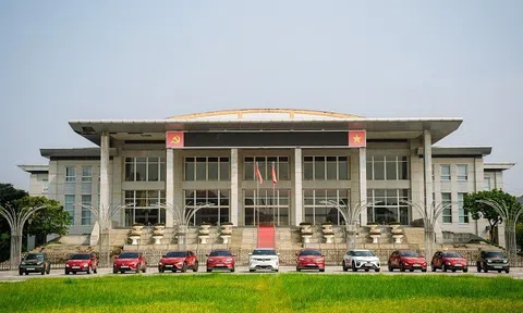 Mang xe xăng đi, mang xe điện về: “Ngày hội Thu xăng đổi điện” bùng nổ đơn ngay trong ngày