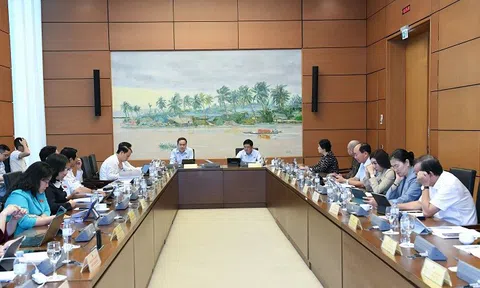 Chủ tịch Quốc hội: Tiếp tục đổi mới trong tư duy xây dựng pháp luật, để kết quả "đo" được bằng hiệu quả và chất lượng