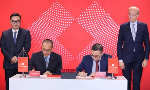 Techcombank chính thức phân phối sản phẩm Techcom Life, nâng tầm trải nghiệm bảo hiểm cho khách hàng Việt