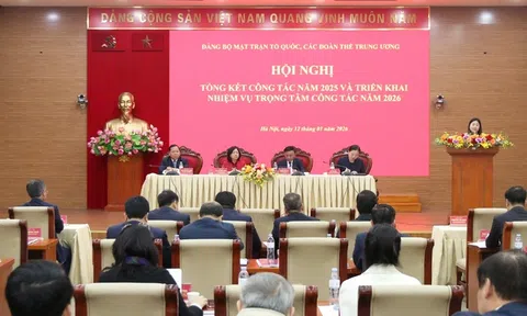 Đảng bộ Mặt trận : Đoàn kết, đổi mới mạnh mẽ, giữ vững quan hệ gắn bó máu thịt giữa Đảng, Nhà nước và Nhân dân