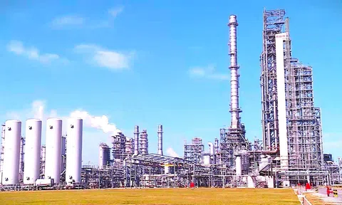 Sửa đổi mức thuế suất thuế nhập khẩu đối với một số mặt hàng xăng, dầu