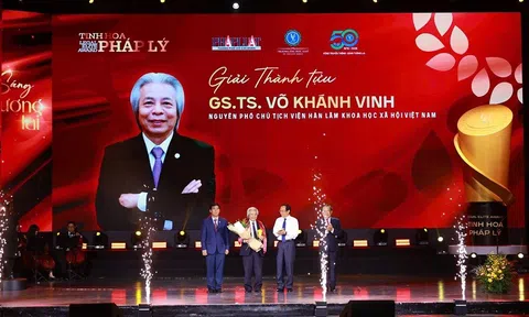 Nửa thế kỷ sáng tri thức – Vững công minh: ULAW viết tiếp bản hùng ca pháp lý Việt Nam