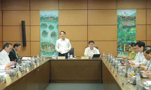 Phó Chủ tịch Quốc hội Nguyễn Khắc Định: “Muốn đưa văn bản, chính sách vào cuộc sống, trước hết phải đưa cuộc sống vào trong văn bản”