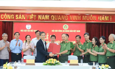 Hội Luật gia Việt Nam và Hội Cựu Công an Nhân dân Việt Nam ký Quy chế phối hợp tăng cường nguồn lực, thúc đẩy hoạt động cộng đồng và bảo đảm an ninh xã hội