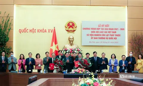 Lễ ký kết chương trình hợp tác giai đoạn 2021-2026 giữa Hội Luật gia Việt Nam và Viện Nghiên cứu lập pháp