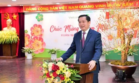 LÃNH ĐẠO ĐẢNG ỦY KHỐI DNTW VÀ NHNN CHÚC TẾT TẠI VIETCOMBANK NHÂN DỊP ĐẦU XUÂN NHÂM DẦN 2022