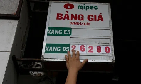 “Kìm” đà tăng giá xăng, dầu: Kinh nghiệm từ một số quốc gia trên thế giới