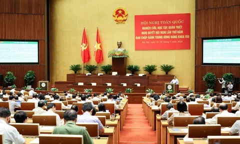 Hội nghị toàn quốc nghiên cứu, học tập, quán triệt Nghị quyết Hội nghị Trung ương 5, khóa XIII