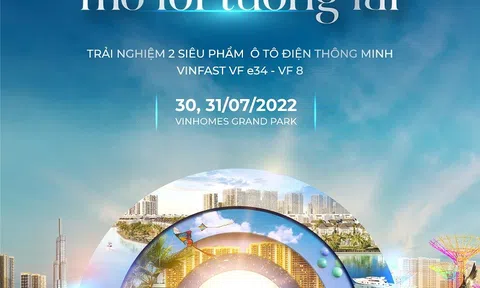 Người dân TP. HCM háo hức chờ cơ hội lái thử ô tô điện VinFast
