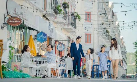 Những cư dân Sun Grand City New An Thoi Phú Quốc đầu tiên nhận sổ đỏ