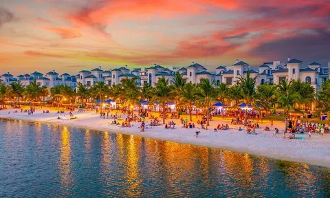 Nhịp sống sôi động tại “đại đô thị biển” Vinhomes phía Đông Hà Nội
