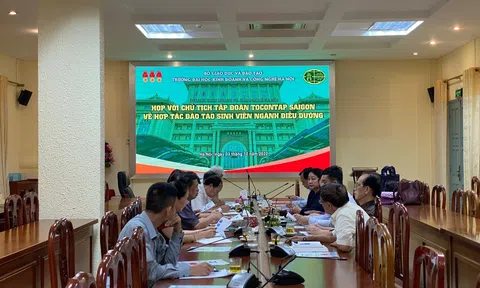 Họp với Công ty Tocontap Saigon về hợp tác đào tại sinh viên ngành điều dưỡng