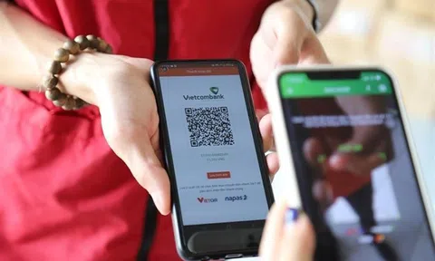 Vietcombank và J&T Express tiên phong ứng dụng QR động trong thanh toán đơn hàng