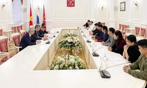 Hội Luật gia Việt Nam làm việc với Ủy ban đối ngoại thành phố St-Petersburg