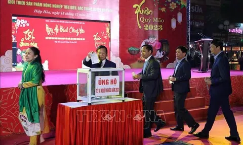 Ấm tình người ngày hội “Bánh Chưng Vân - Tết sum vầy” tại Bắc Giang