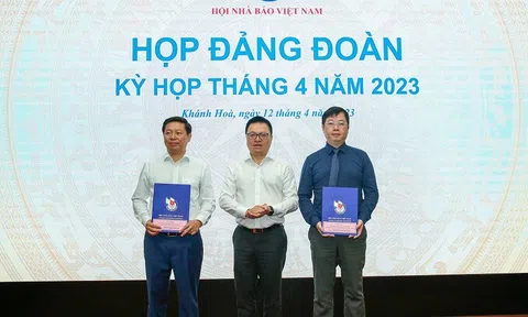 Trao quyết định chỉ định tham gia Đảng đoàn Hội Nhà báo Việt Nam