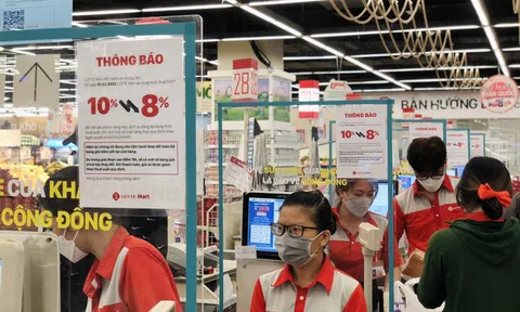 Chính phủ đồng ý trình Quốc hội giảm 2% thuế VAT với tất cả hàng hóa