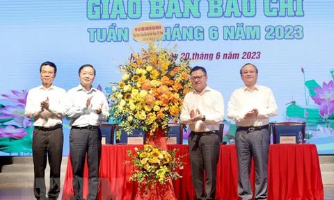 Phó Thủ tướng: Báo chí là kênh giám sát, phản biện xã hội hiệu quả