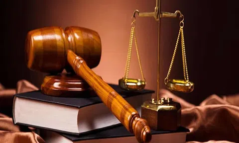 Chuyên gia lý giải nước Mỹ có mật độ luật sư cao nhất thế giới
