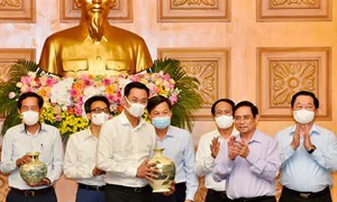 Chính phủ luôn đánh giá cao, lắng nghe, thấu hiểu và chia sẻ với báo chí*