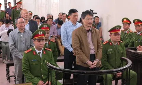 Toà tuyên án tử hình Giang Kim Đạt, Trần Văn Liêm