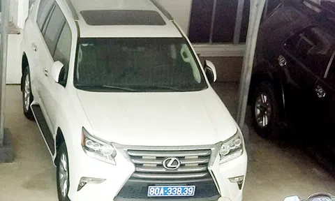 Cà Mau trả lại 2 xe Lexus trị giá 6 tỷ đồng cho doanh nghiệp tặng