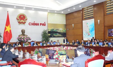 Thay thế người đứng đầu có biểu hiện bao che cho buôn lậu