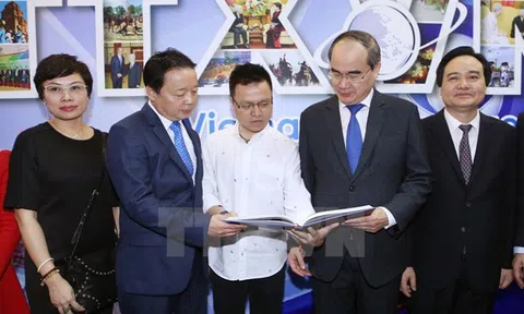 Cần tích cực viết đề tài phòng, chống tham nhũng