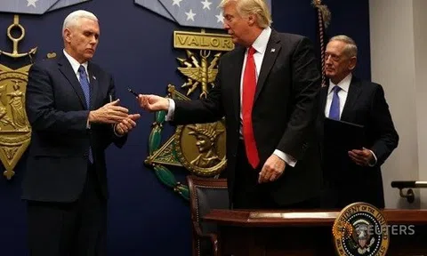 Hawaii đệ đơn kiện đầu tiên chống lệnh cấm đi lại của ông Trump