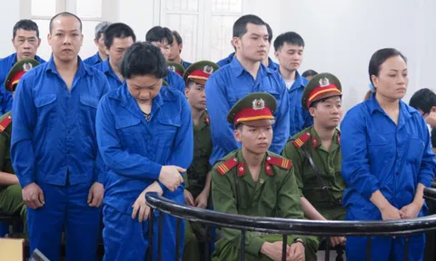 8 án tử trong đường dây mua bán gần 1.200 bánh heroin