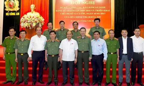 Thủ tướng: An ninh kinh tế phải gắn với phòng chống tham nhũng, tiêu cực