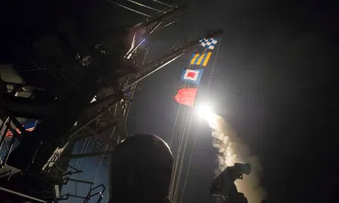 Trump bị kiện vì ra lệnh phóng tên lửa vào Syria