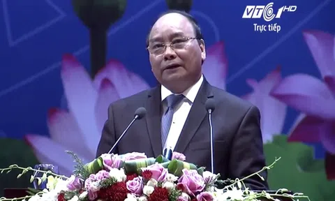 Thủ tướng: "Năm 2017 sẽ làm năm giảm phí cho doanh nghiệp"
