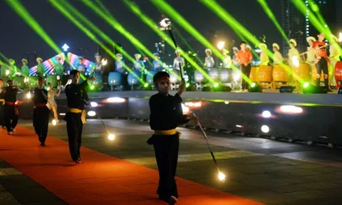 Dư vị khó quên của “đại tiệc” pháo hoa đêm khai mạc Hỏa