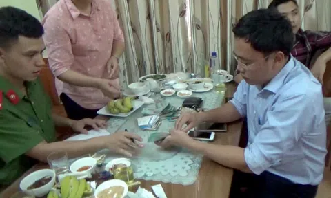 Giám đốc Sở KHĐT Yên Bái đưa 200 triệu cho nhà báo có phạm tội?