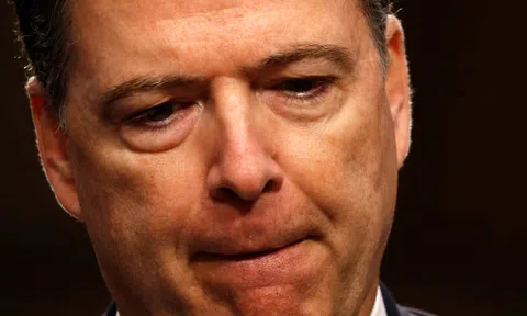 Cựu giám đốc FBI có thể dính 35 năm tù vì lộ mật