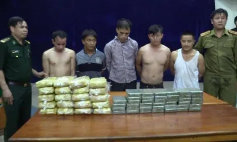 Việt - Lào mở rộng chuyên án, bắt tiếp 40 bánh heroin