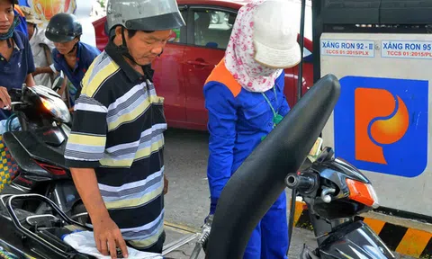 Petrolimex lãi đậm nhờ đặc quyền?