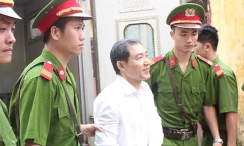 Tội phạm tham nhũng: Phá hoại “con voi”, thu hồi “con kiến“