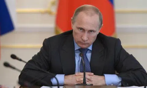 Tổng thống Putin sa thải loạt quan chức: Tín hiệu mới?